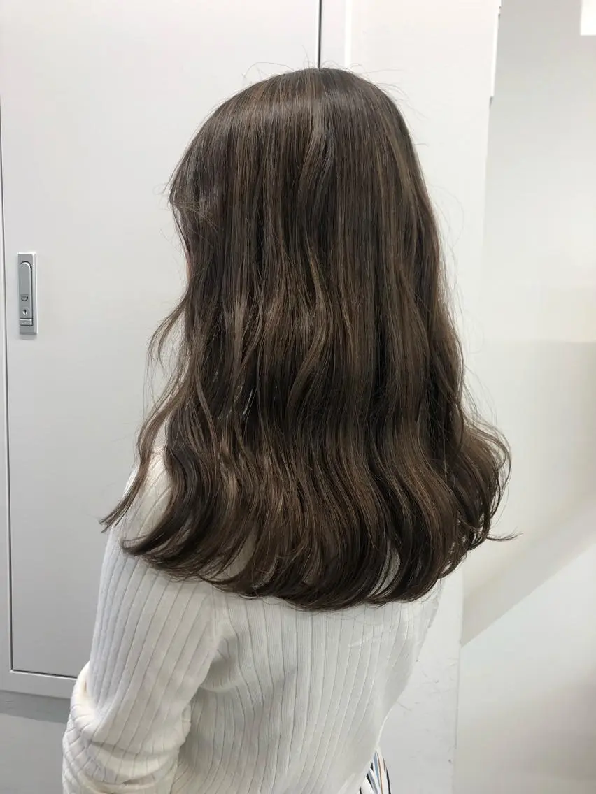 ロング カラー 坂口 功一郎のヘアスタイル