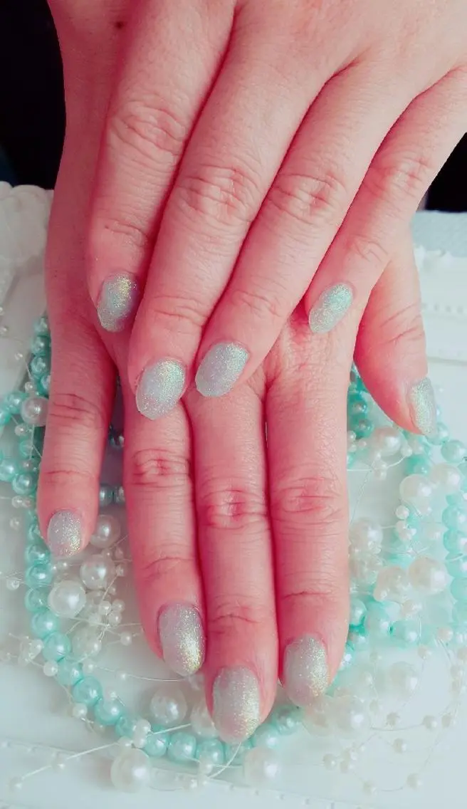 ミディアム ネイル ジェルネイル ラメ(グリッター) Uchida meのネイルデザイン