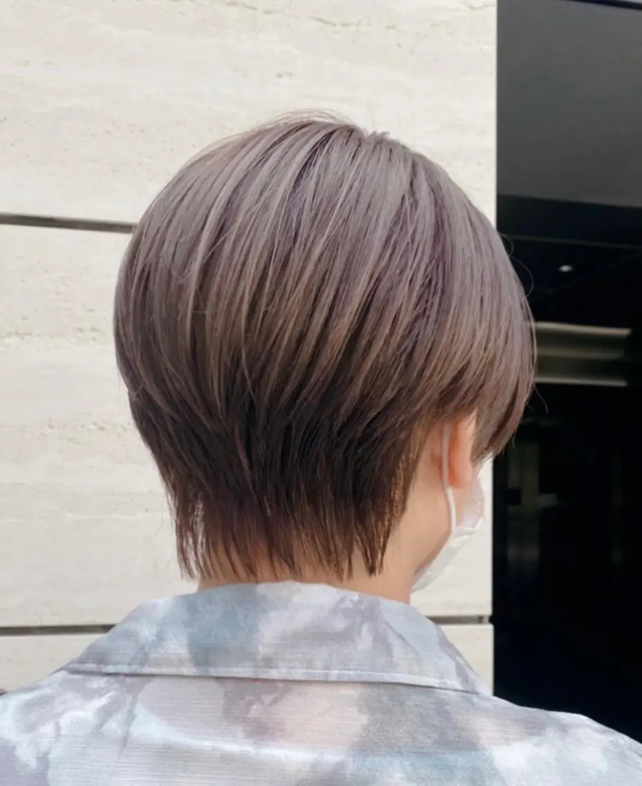 ショート カット ambleluxe 🌈透明感カラー中野のヘアスタイル