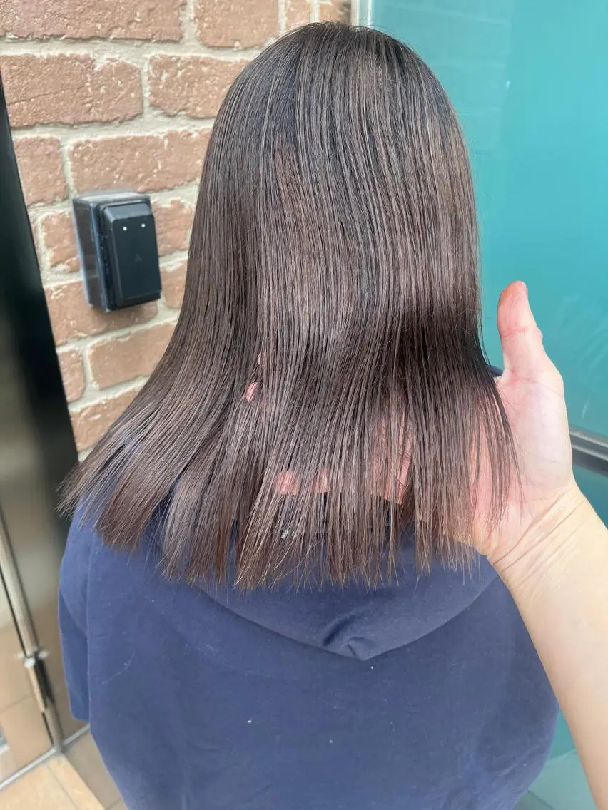セミロング カラー パーマ ヘアアレンジ メンズ キッズ ネイル マツエク・マツパ アイブロウ メンズブリーチ メンズハイライト メンズインナーカラー メンズ韓国風 ブリーチ ヘッドスパ 久木原 ゆりのヘアスタイル