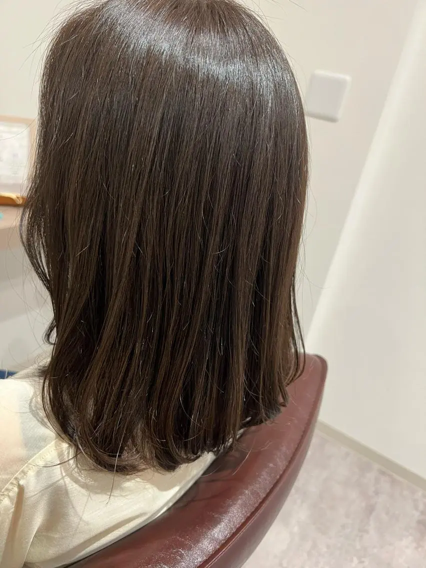 ミディアム カット ヘアカラー 井上 美春のヘアスタイル