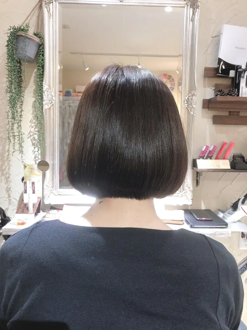 ショート カット 🌈20年目突入🎉 山口のヘアスタイル