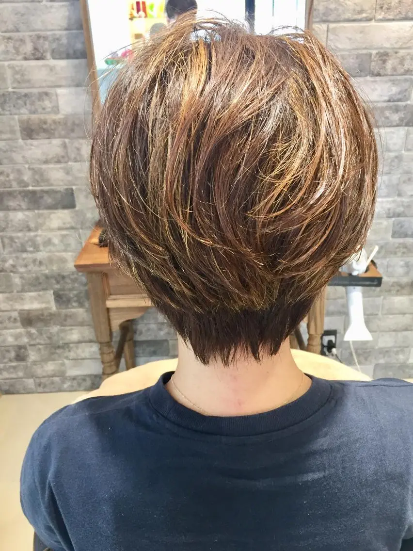 ショート ハイライト カット ヘアカラー トリートメント 所渉/韓国レイヤー /ウルフカットのヘアスタイル
