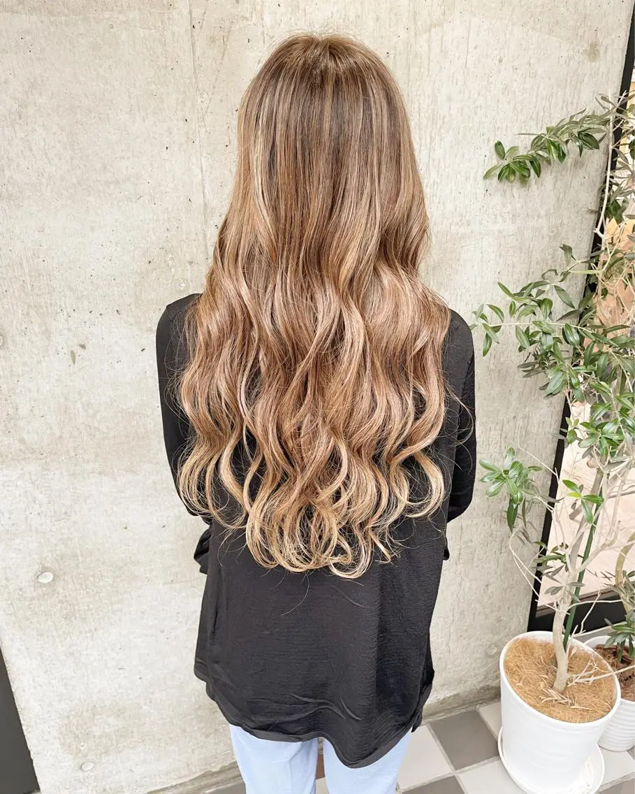 ロング カラー ヘアアレンジ ヘアカラー TATSUYA アートディレクターのヘアスタイル