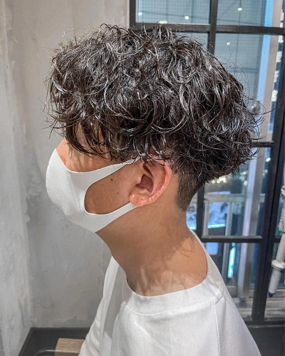ショート パーマ メンズ フェードカット マッシュ メンズパーマ スキンフェード メンズツイストパーマ カット パーマ トリートメント ヘアセット TAKE高崎 メンズパーマ特化のヘアスタイル