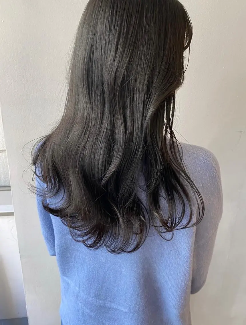 ロング カラー グレージュ オリーブカラー オリーブグレージュ オリーブグレー 🌟アレンジが似合う カラー🌟Rumiのヘアスタイル
