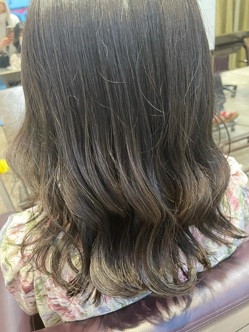 ミディアム ヘアカラー 前田 菜奈子のヘアスタイル