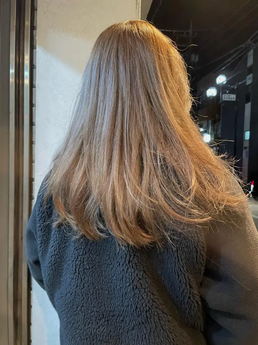 ロング ヘアカラー KYOKA .のヘアスタイル