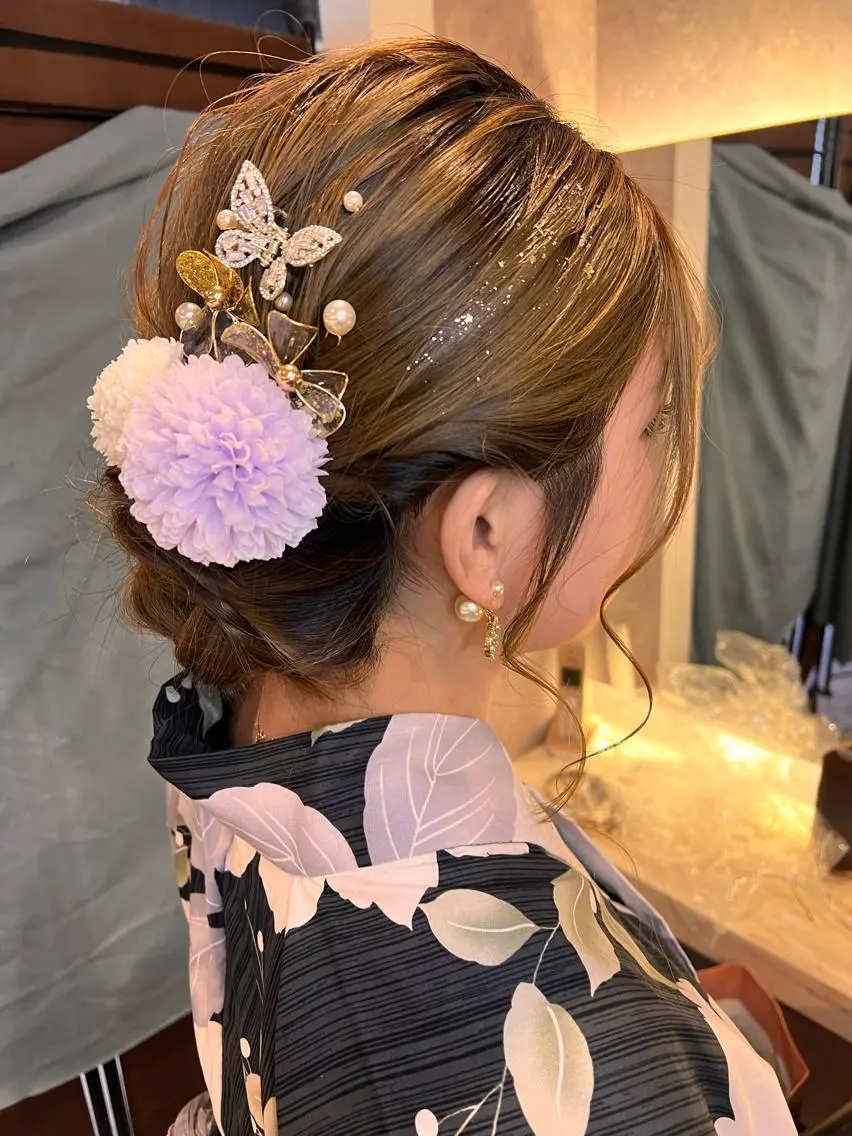 ヘアアレンジ ヘアセット 💓Yuri💓 ハイトーン/デザインのヘアスタイル