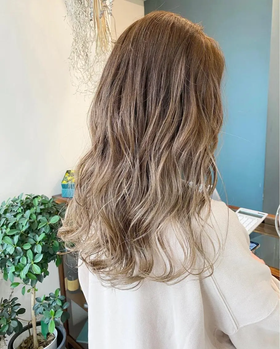 ロング カラー パーマ 髪質改善 縮毛矯正 トリートメント カット ヘアカラー トリートメント OVER→三軒茶屋 /縮毛矯正・髪質改善のヘアスタイル
