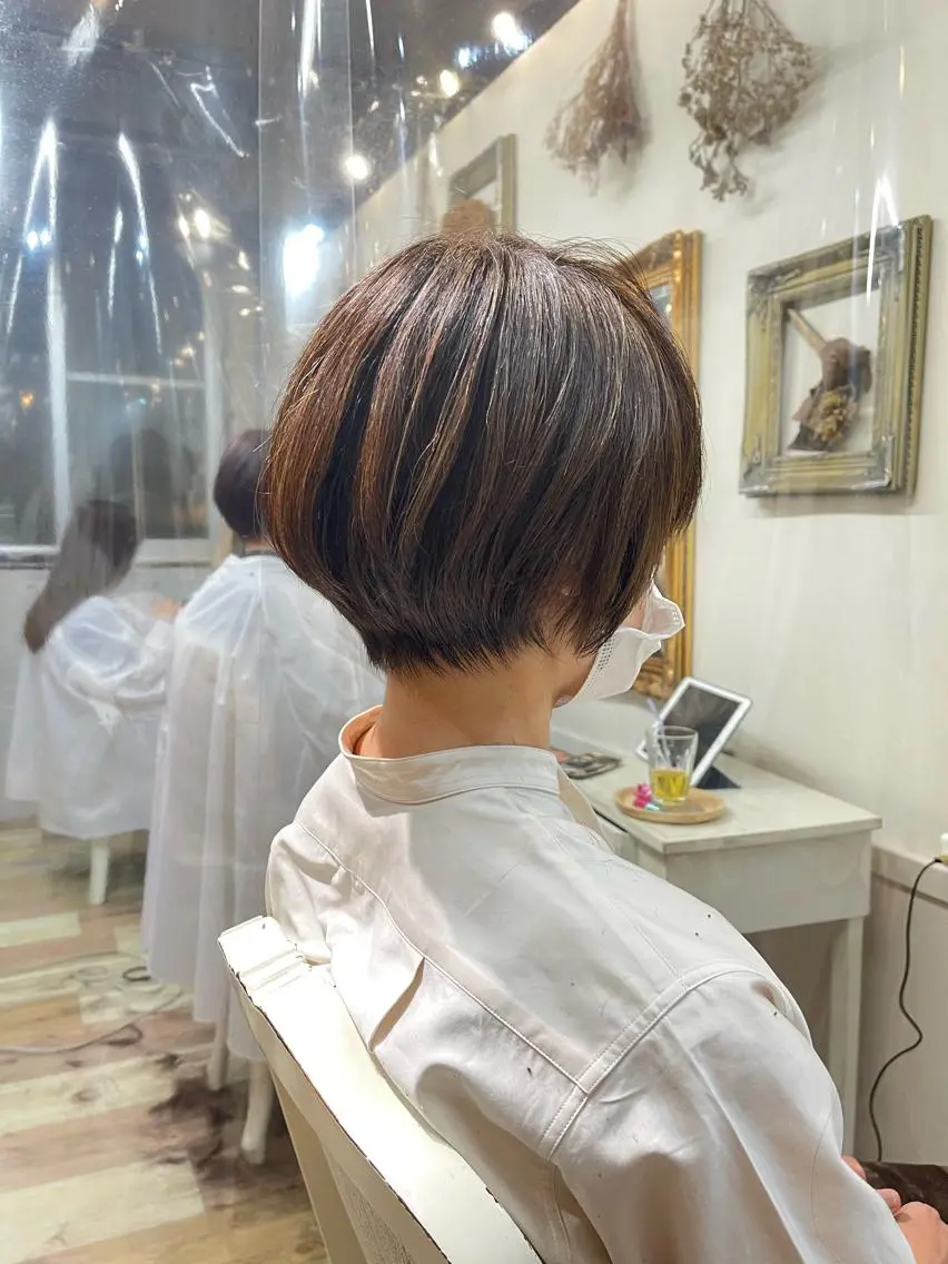 ショート 及川 光のヘアスタイル