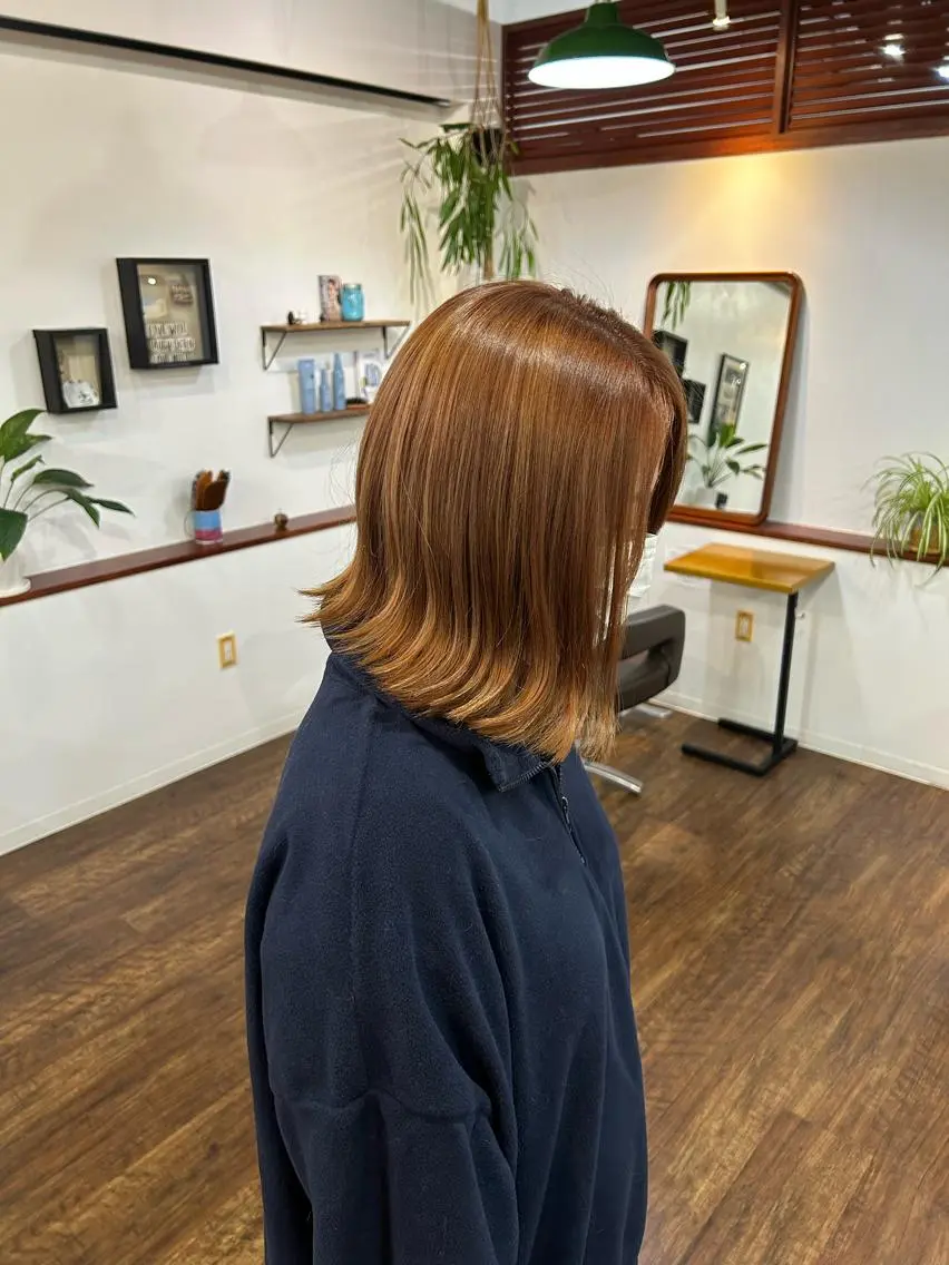 カラー 橋本 愛唯のヘアスタイル
