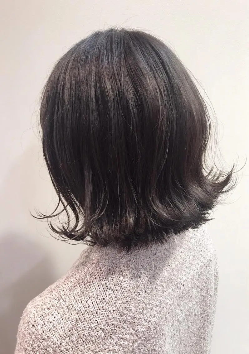 ミディアム カラー 切りっぱなしボブ ボブ 外ハネヘア カット 安井 匡隆のヘアスタイル