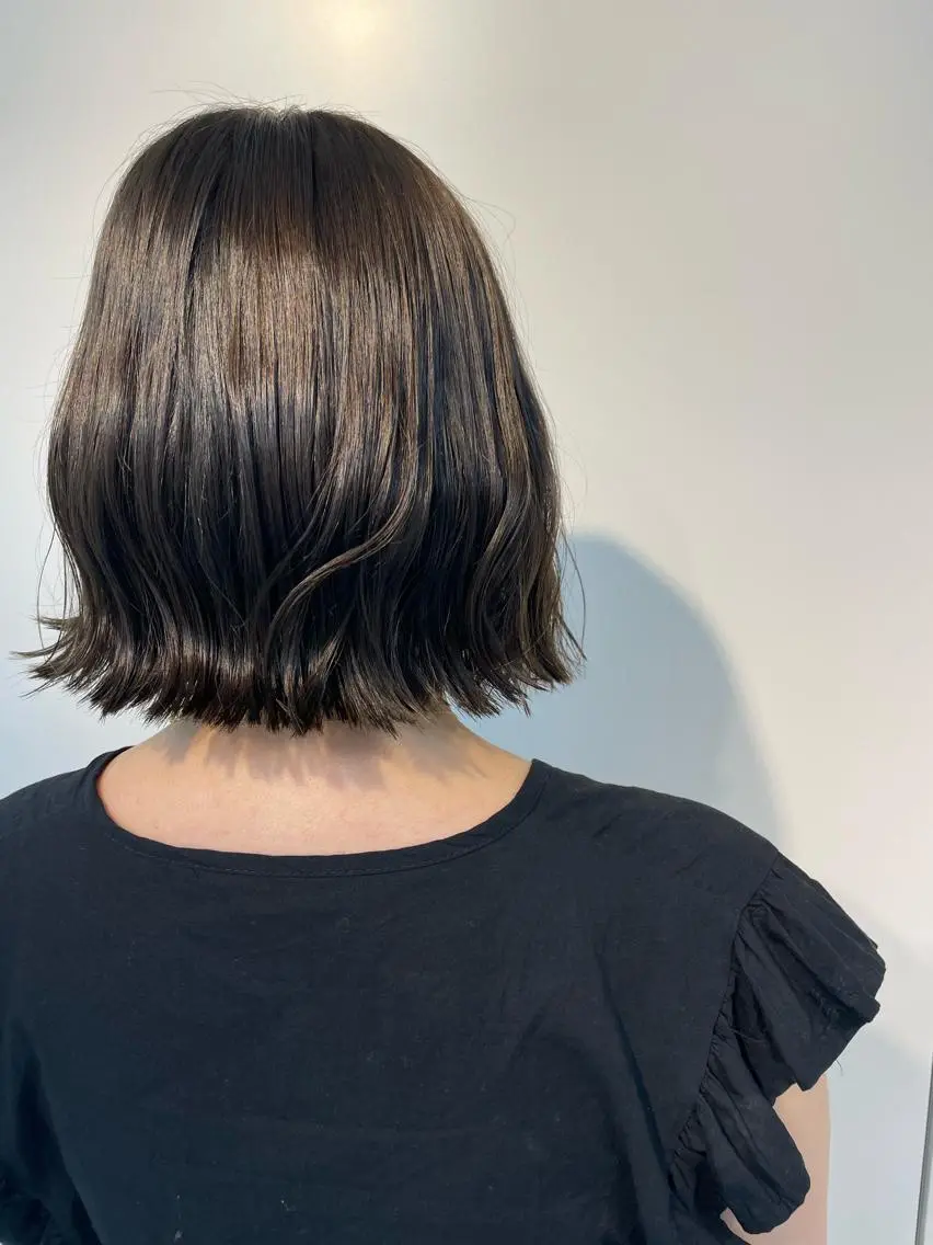 ショート カラー アッシュ オリーブアッシュ ボブ 🍮中山詩乃🍮顔 まわりデザイン◎のヘアスタイル