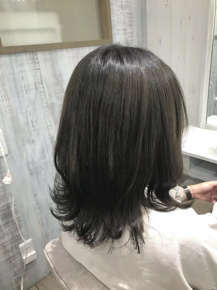 ミディアム ネモトメイナ🌿 今月末で退職しますのヘアスタイル