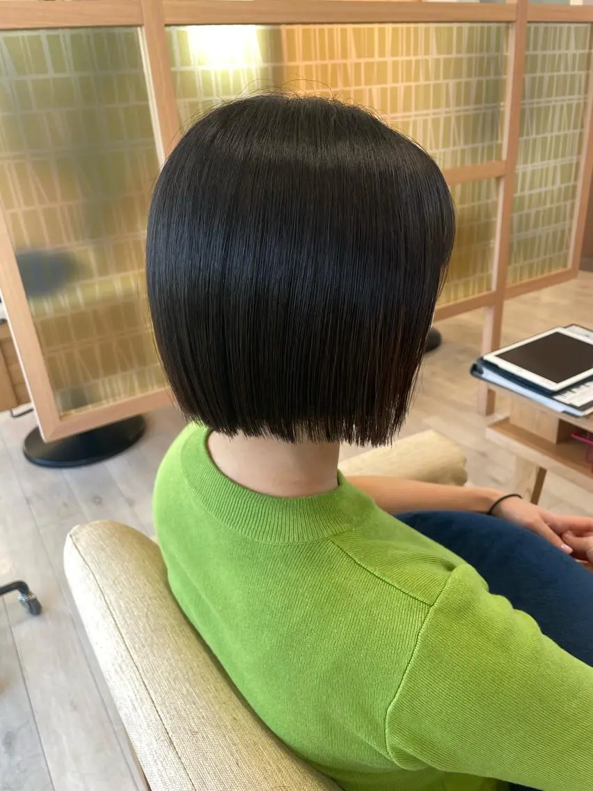 ショート 切りっぱなしボブ ボブ 韓国風ヘア être 加藤 悠花のヘアスタイル