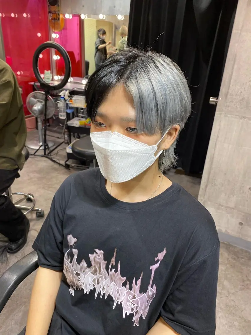 カラー メンズ ヘアカラー 艶髪サラサラカラー 🌈前原健吾のヘアスタイル