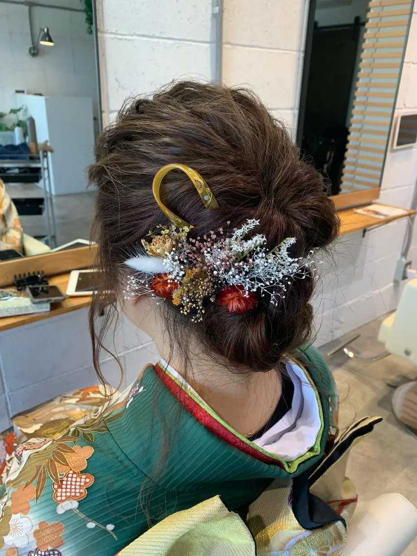 ロング 卒業式のヘアスタイル ヘアセット 嶋崎 啓人のヘアスタイル