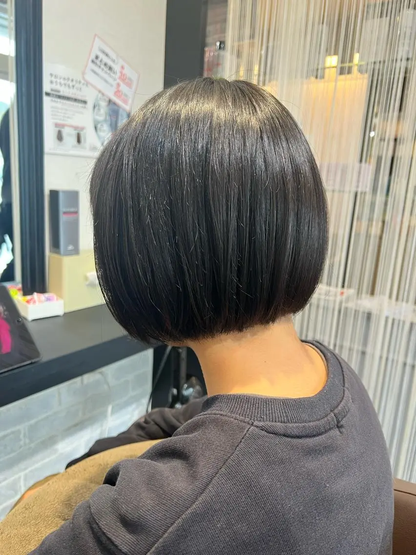 ショート 川村 綾のヘアスタイル