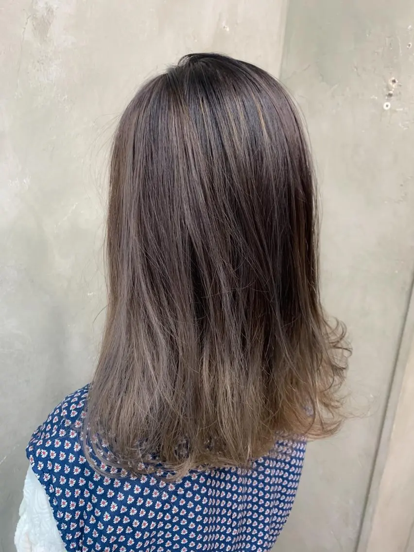 セミロング カラー バレイヤージュ レイヤーカット 🌈髪質改善💕 縮毛矯正✨青木まで✨のヘアスタイル
