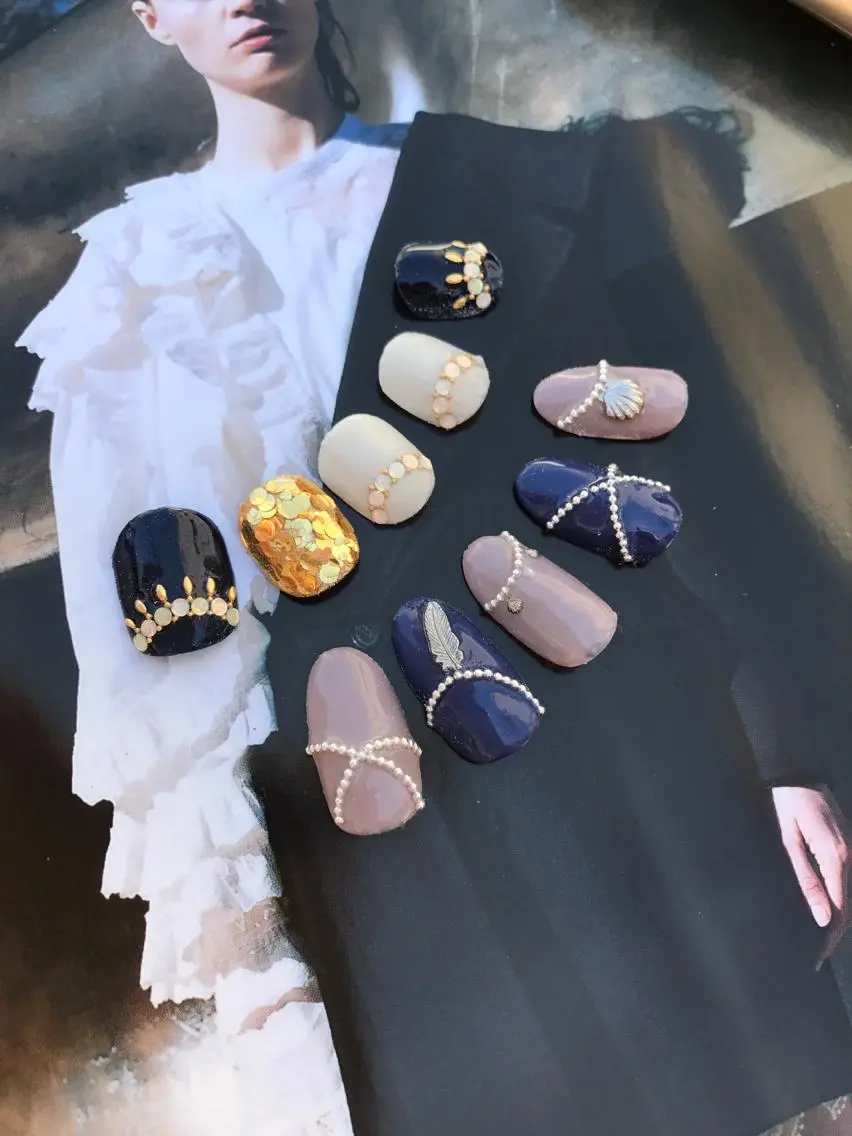 ネイル ネイビー NARUMI HYODOのネイルデザイン