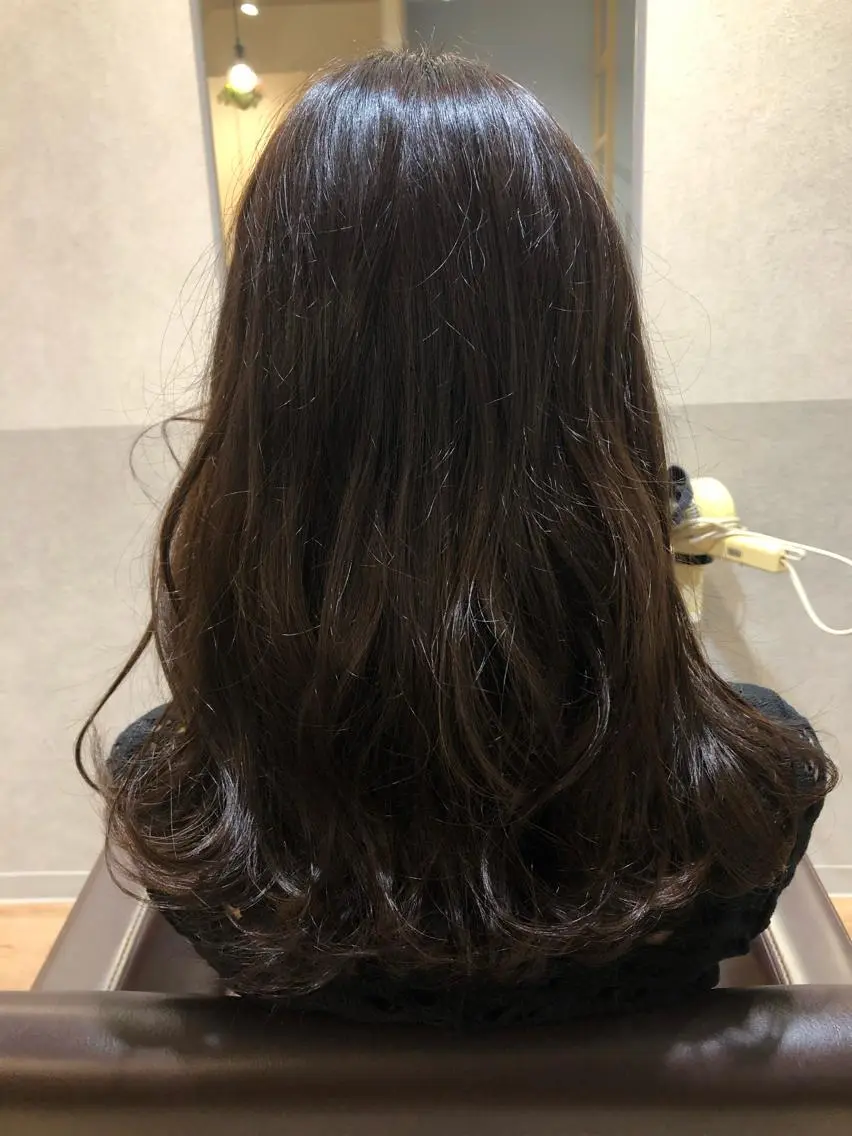 カラー オーガニックカラー monami 鈴木 茉由奈のヘアスタイル
