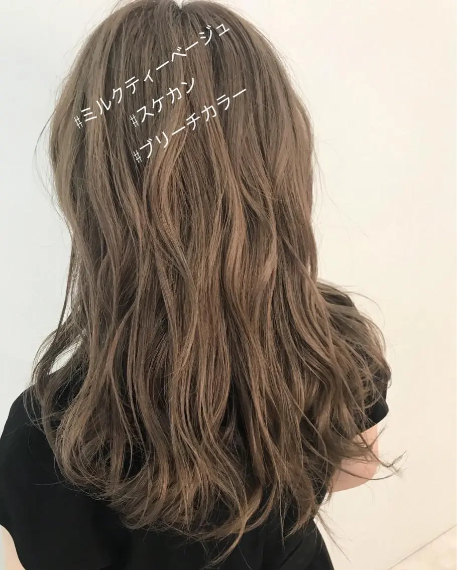 ミディアム カラー ブリーチ トリートメント ウルフカット レイヤーカット上柿のヘアスタイル
