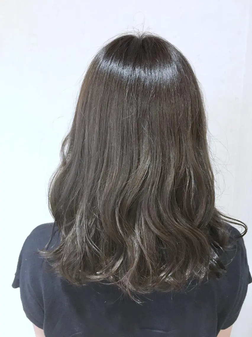 セミロング カラー グレージュ トリートメント ヘアカラー タワラ　ソウタ Directorのヘアスタイル