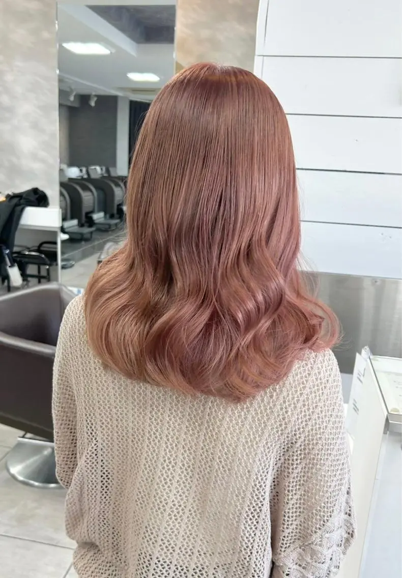 セミロング カット ヘアカラー 🫧艶髪カラー🫧 森本くるみのヘアスタイル