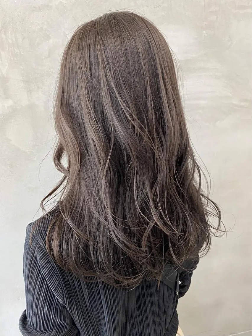 ロング カラー ブラウンカラー オリーブブラウン カット ヘアカラー トリートメント 🫧透明感カラー🫧 OIKAWAのヘアスタイル