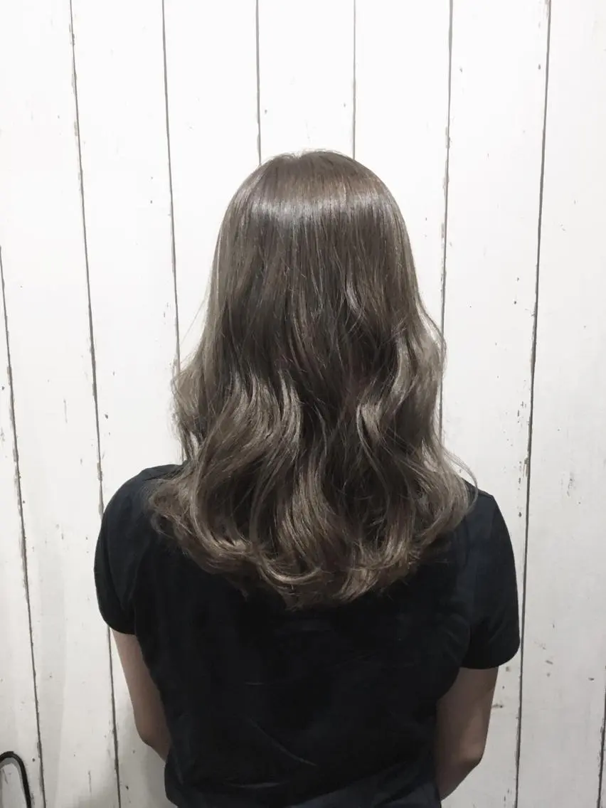 ミディアム カラー パーマ ヘアアレンジ ベージュカラー ブリーチ 透明感カラー 👑指名率No.1 👑坂口飛翔のヘアスタイル