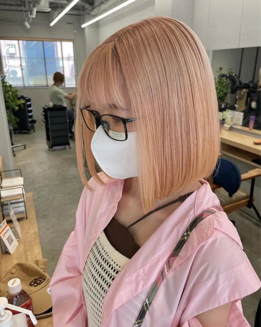 ショート ヘアカラー SAEKI【ior 】北千住店ブリーチのヘアスタイル