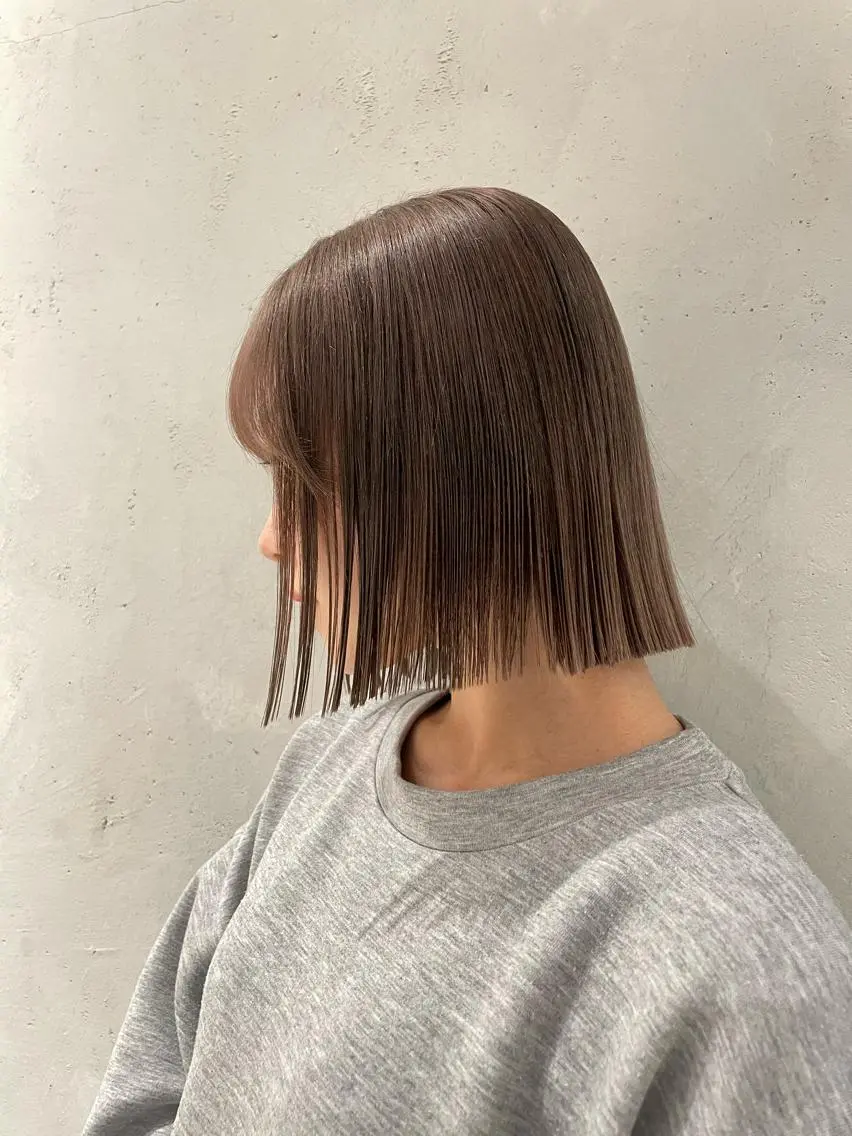 ショート カラー ヘアアレンジ 耳つぼ屋さん ‎🤍りりのヘアスタイル