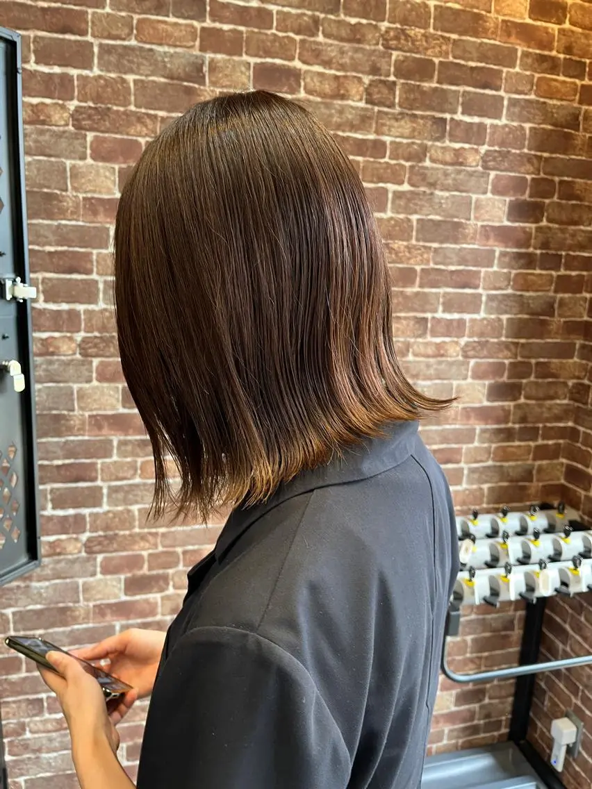 ミディアム カラー パーマ ヘアアレンジ メンズ キッズ ネイル マツエク・マツパ アイブロウ ミディアムパーマ メンズパーマ ブラウンカラー ケアカラー 透明感カラー 久木原 ゆりのヘアスタイル