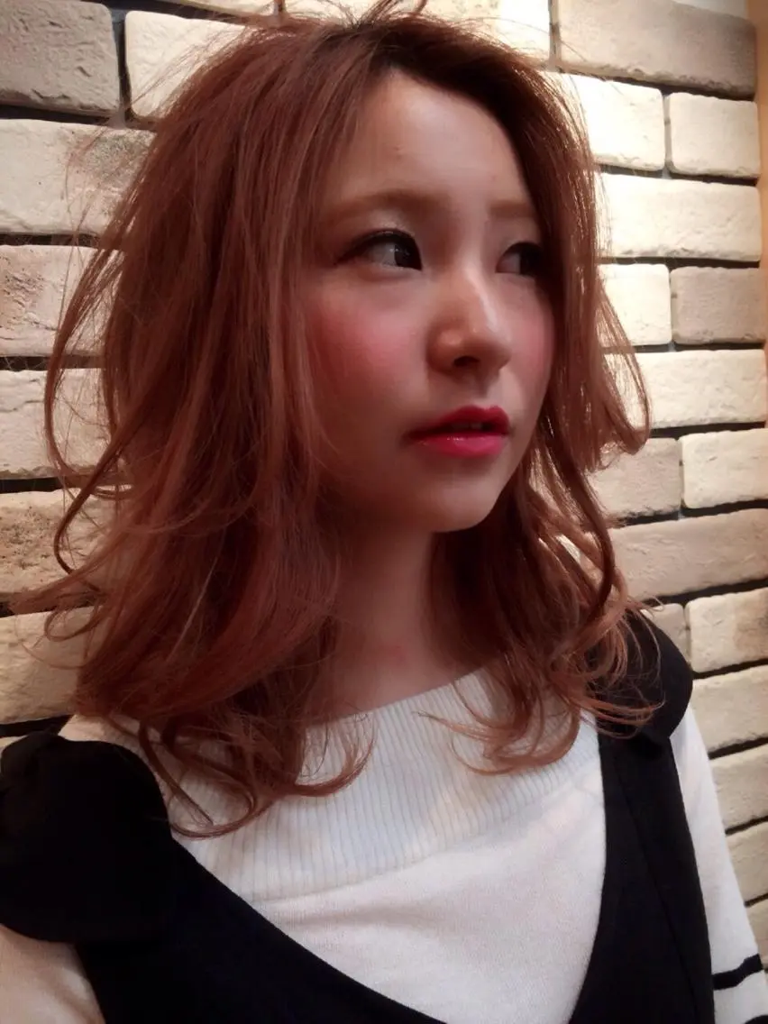 ミディアム カラー パーマ カット ヘアカラー 畠山 雄大のヘアスタイル