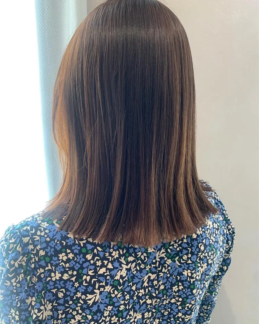 ミディアム パーマ ストレートパーマ カット 縮毛矯正 トリートメント hubhair レイヤー/透明感のヘアスタイル