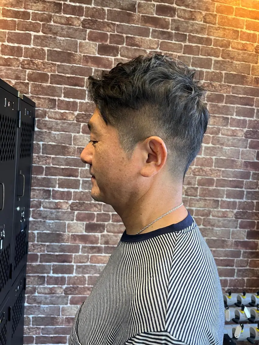 ショート カラー パーマ ヘアアレンジ メンズ キッズ ネイル マツエク・マツパ アイブロウ メンズブリーチ メンズハイライト メンズインナーカラー メンズ韓国風 ブリーチ 久木原 ゆりのヘアスタイル