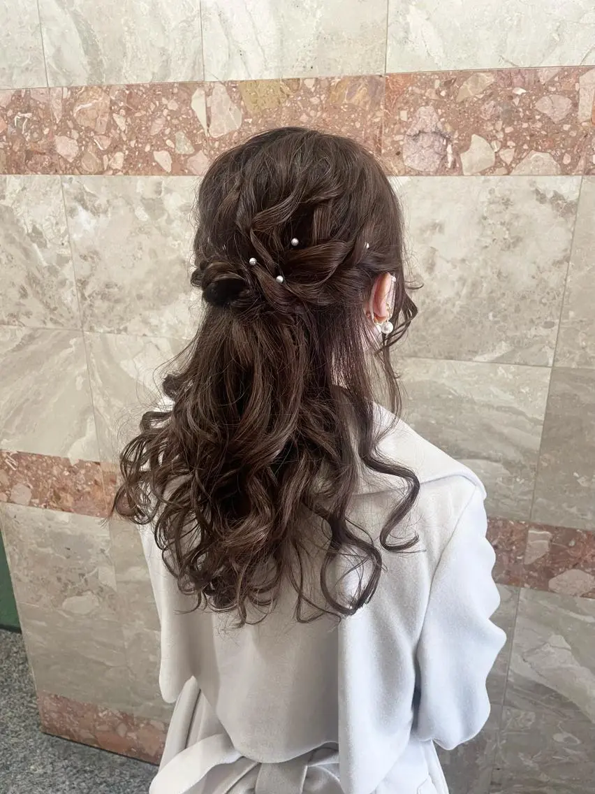 ロング カラー ヘアアレンジ コトミ【メンズ】 【曲がる縮毛矯正】のヘアスタイル
