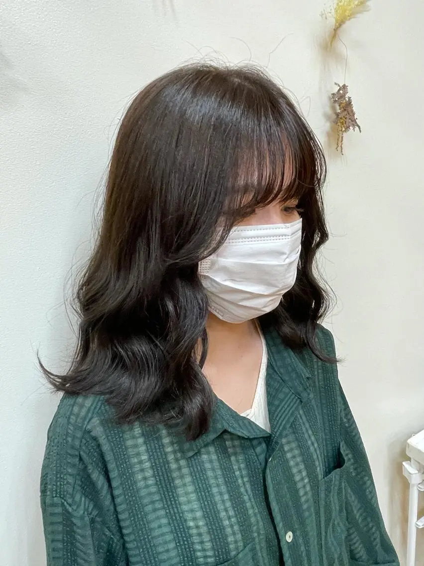 ミディアム 韓国ヘア 🤍中西麻友🤍のヘアスタイル