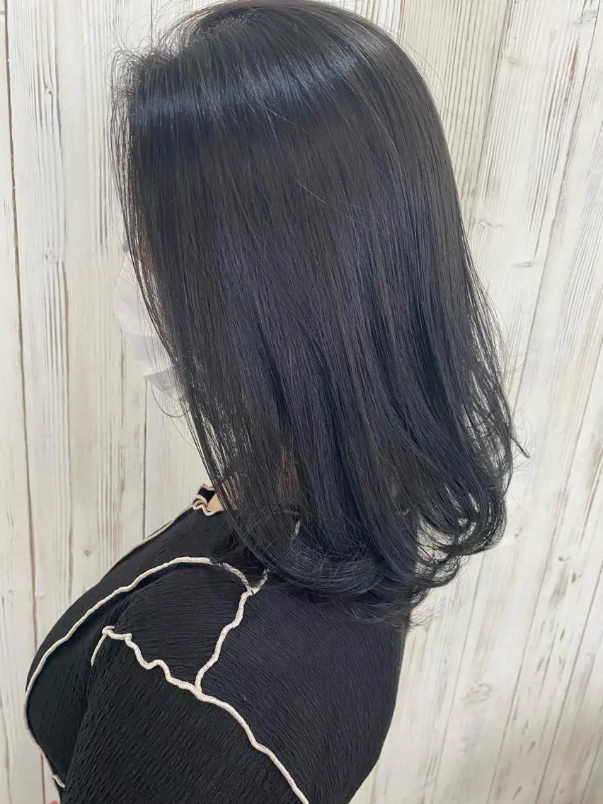 ミディアム カラー ヘアアレンジ ネイル マツエク・マツパ インナーカラー くびれヘア 外国人風カラー 学生 レイヤーカット カット ヘアカラー トリートメント 夜23時まで予約🉑 reverieあきらのヘアスタイル