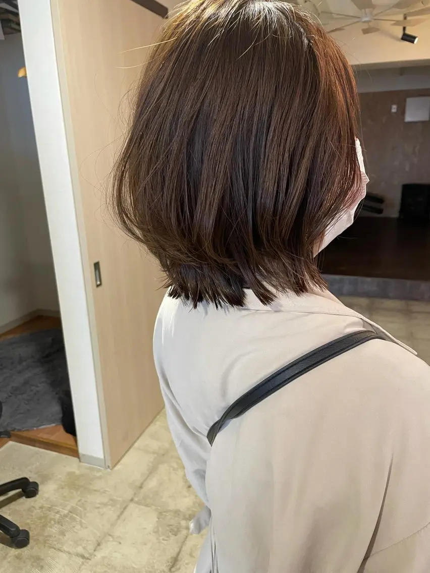 ミディアム ボブ くびれヘア カット ヘアカラー トリートメント ayane⭐️ボブ・ ショート・パーマのヘアスタイル