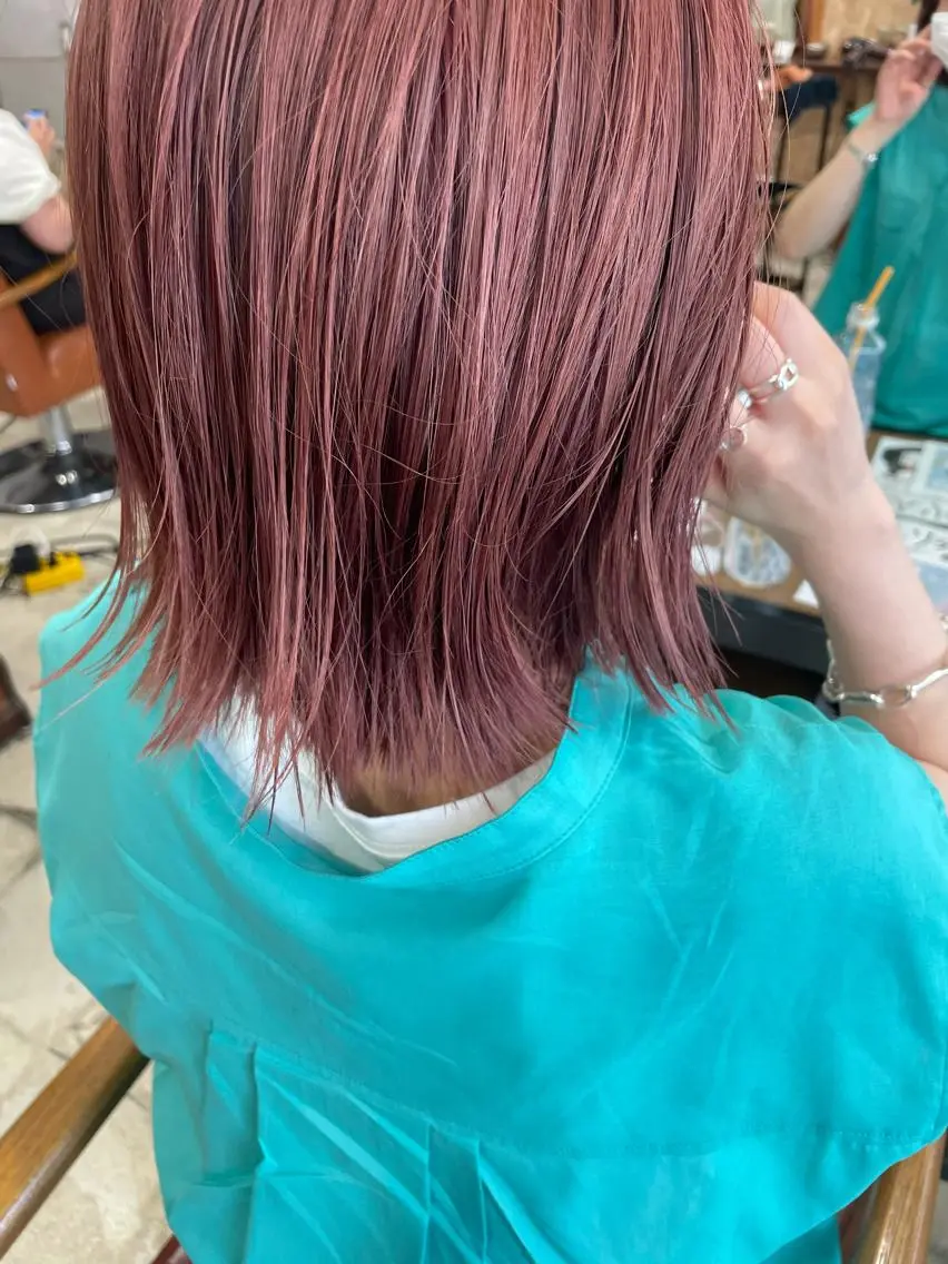 ミディアム カット ヘアカラー トリートメント ayane⭐️ボブ・ ショート・パーマのヘアスタイル