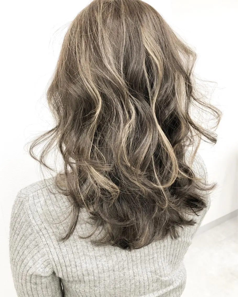 セミロング カットモデル急募🌈 技術責任者久保のヘアスタイル