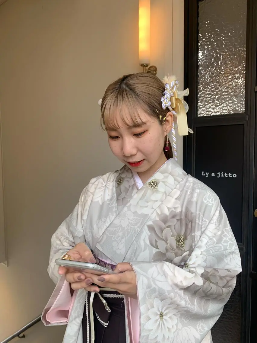 セミロング ヘアアレンジ 本間 結衣のヘアスタイル