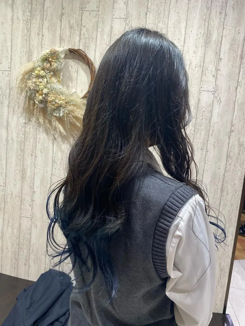 ロング カラー ブルーカラー 🦋店長🦋 ほんさわ みずきのヘアスタイル