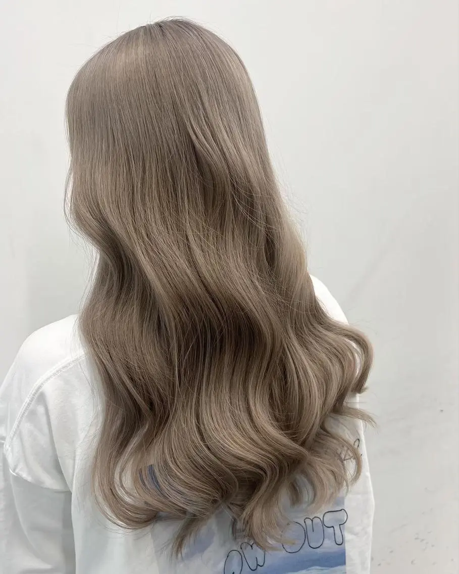 カラー バレイヤージュ ブリーチ ダブルカラー イヤリングカラー ハイライトカラー 【公式】amble luxe 中野のヘアスタイル