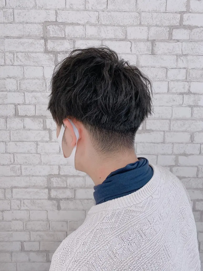 ショート パーマ ヘアアレンジ メンズ カット ブリーチなし艶カラー 東家のヘアスタイル