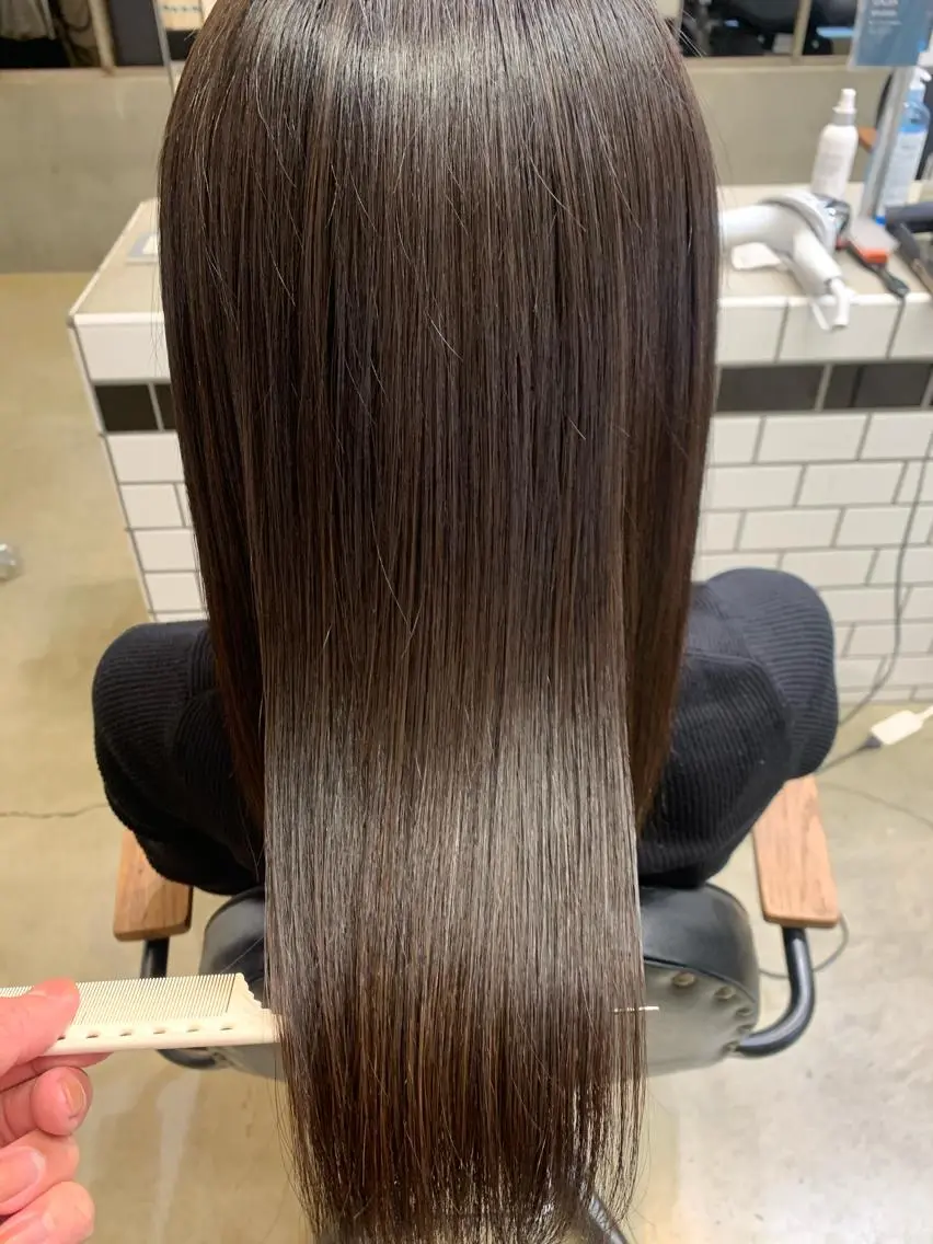 ミディアム カラー ミディアムパーマ ブリーチ トリートメント トップ スタイリストのヘアスタイル