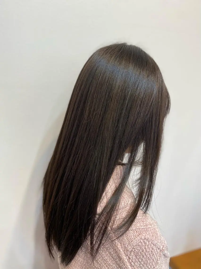 ロング カラー 田崎 暁大のヘアスタイル