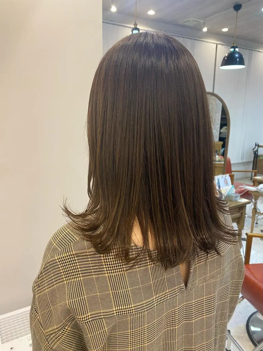 カラー 西郷 友菜のヘアスタイル